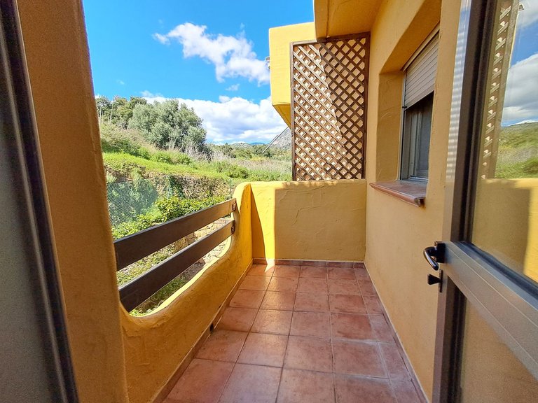 Villa for Sale in Nagüeles, Malaga 32