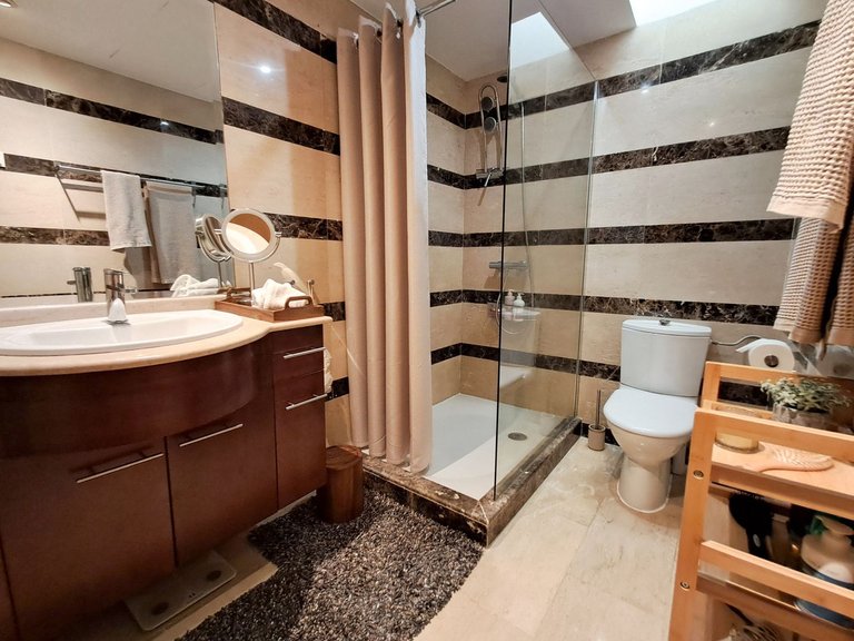 Villa for Sale in Nagüeles, Malaga 33