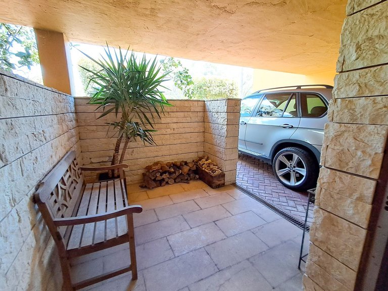 Villa for Sale in Nagüeles, Malaga 4