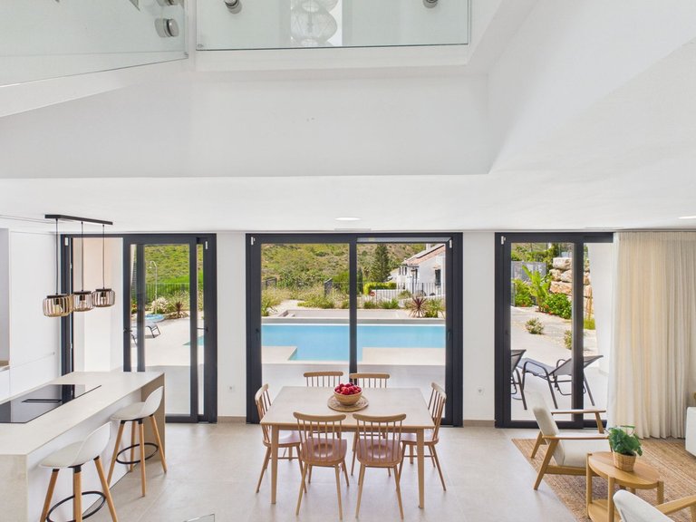Villa for Sale in La Duquesa, Malaga 3