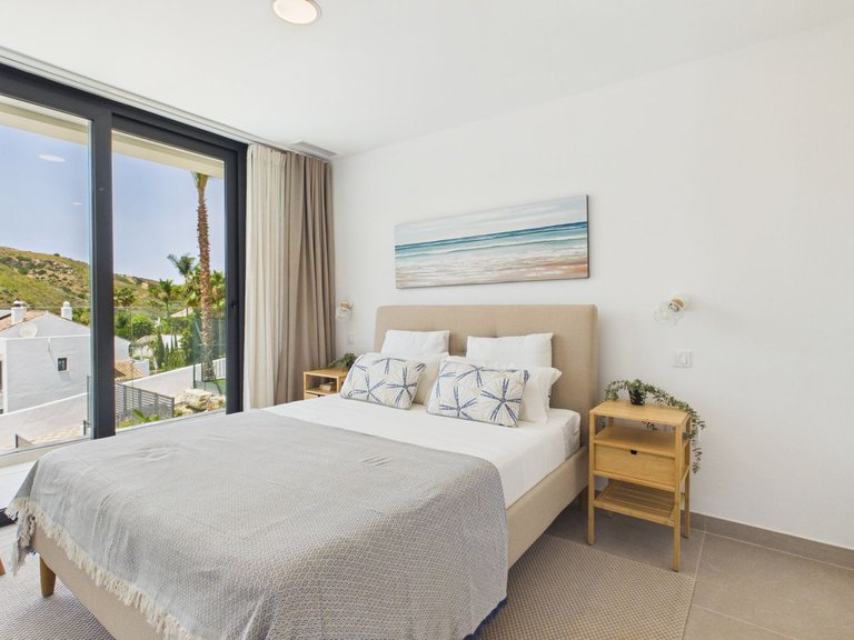 Villa for Sale in La Duquesa, Malaga 33