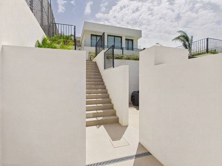 Villa for Sale in La Duquesa, Malaga 41