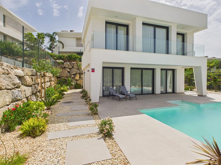 Villa for Sale in La Duquesa, Malaga 44