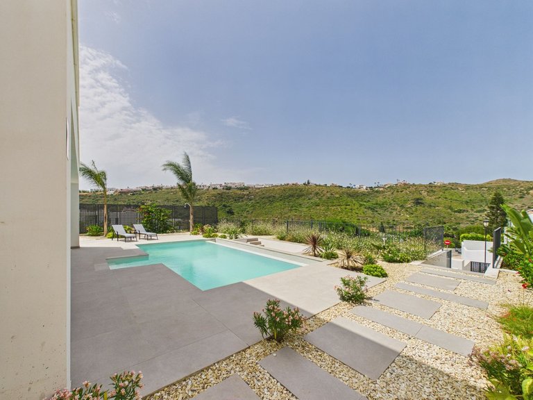 Villa for Sale in La Duquesa, Malaga 45