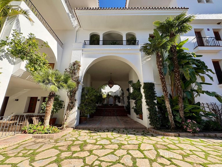 Apartment for Sale in Marbella, Malaga 28