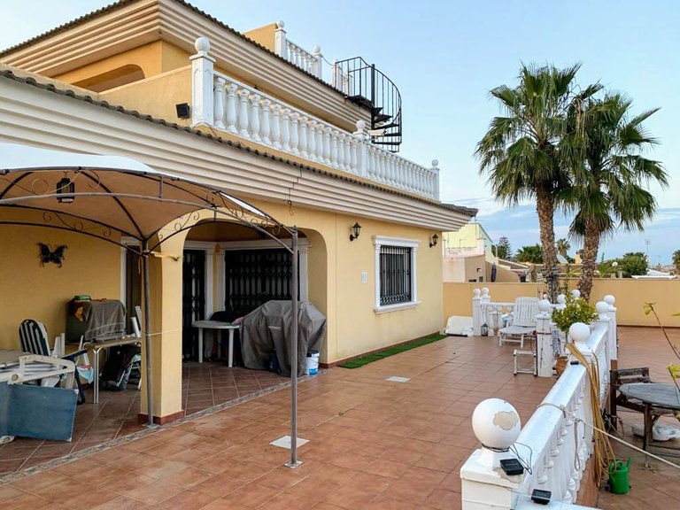 Villa for Sale in Los Balcones, Alicante 23