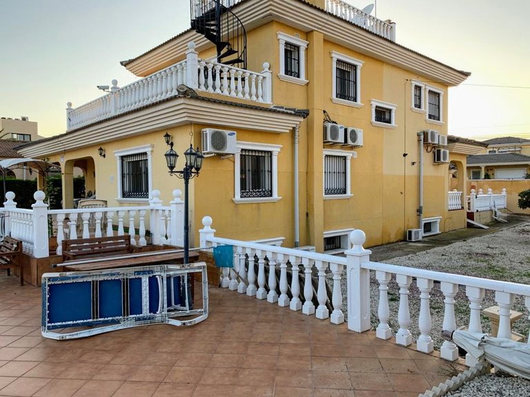Villa for Sale in Los Balcones, Alicante 26