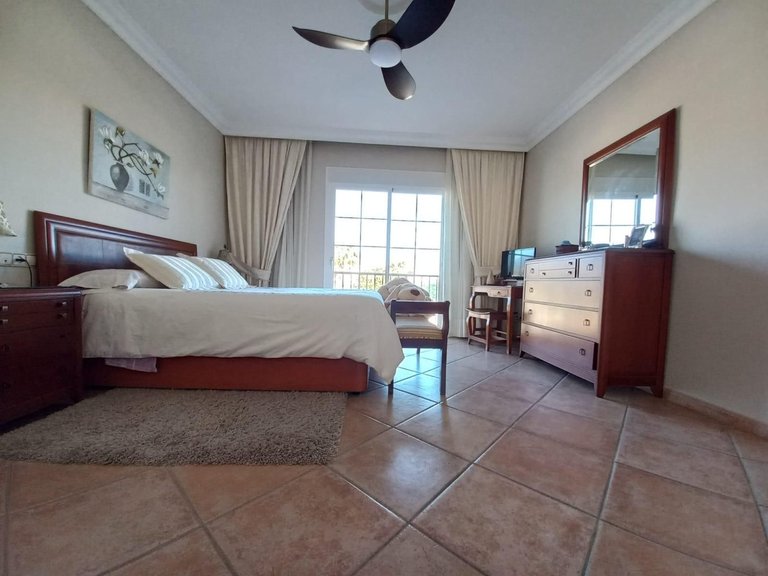 Villa for Sale in San Pedro De Alcántara, Malaga 25
