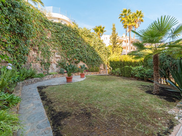 Apartment for Sale in Benahavís, Malaga 12