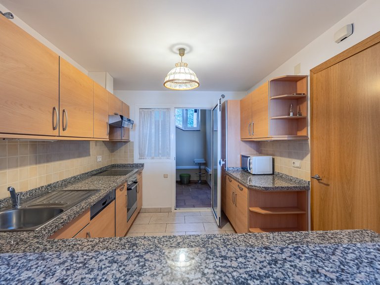 Apartment for Sale in Benahavís, Malaga 24