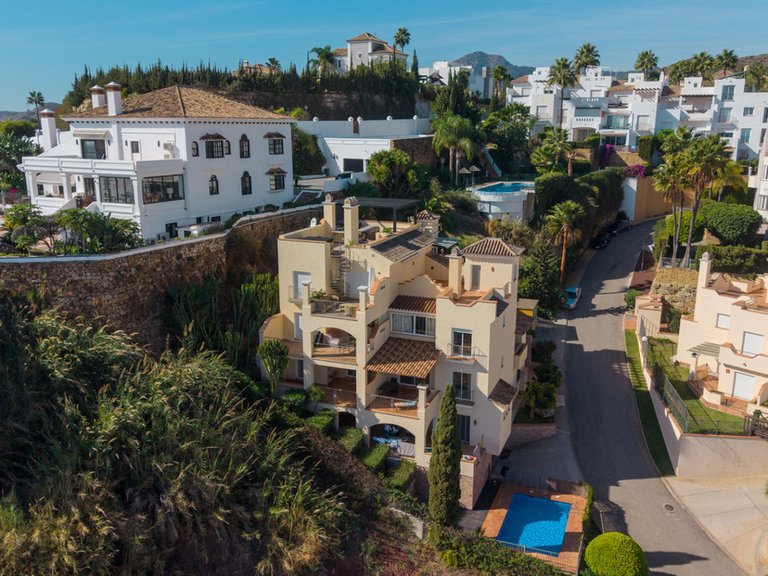 Apartment for Sale in Benahavís, Malaga 5