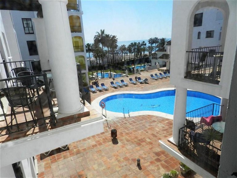 Apartment for Sale in La Duquesa, Malaga 18