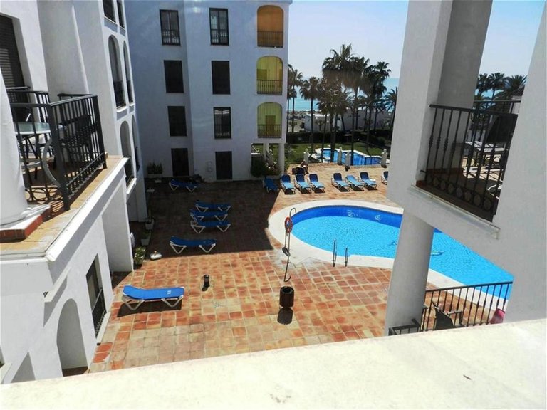 Apartment for Sale in La Duquesa, Malaga 19