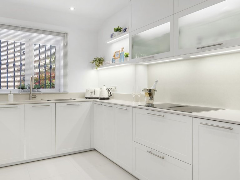 Villa for Sale in El Chaparral, Malaga 11