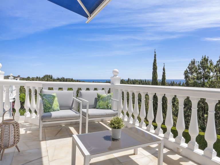 Villa for Sale in El Chaparral, Malaga 17
