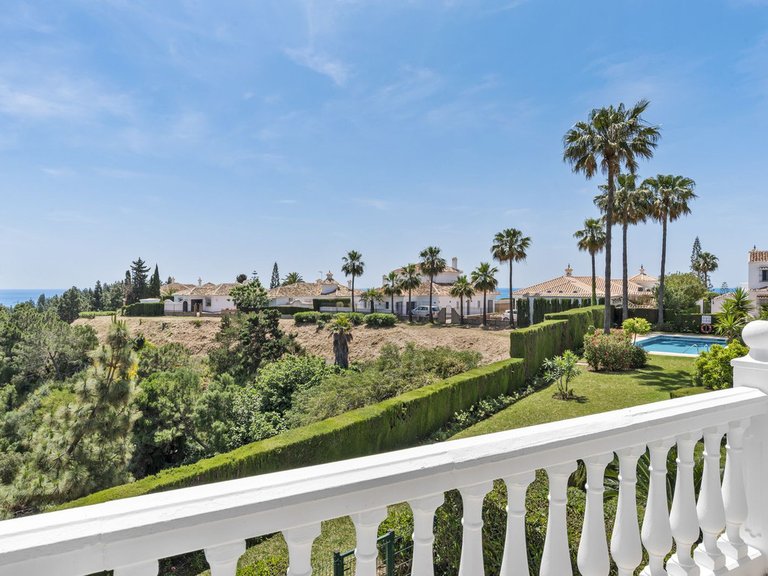 Villa for Sale in El Chaparral, Malaga 18