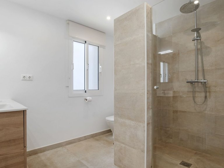 Villa for Sale in El Chaparral, Malaga 21