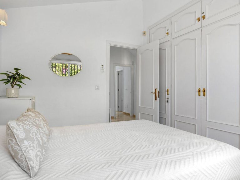 Villa for Sale in El Chaparral, Malaga 25