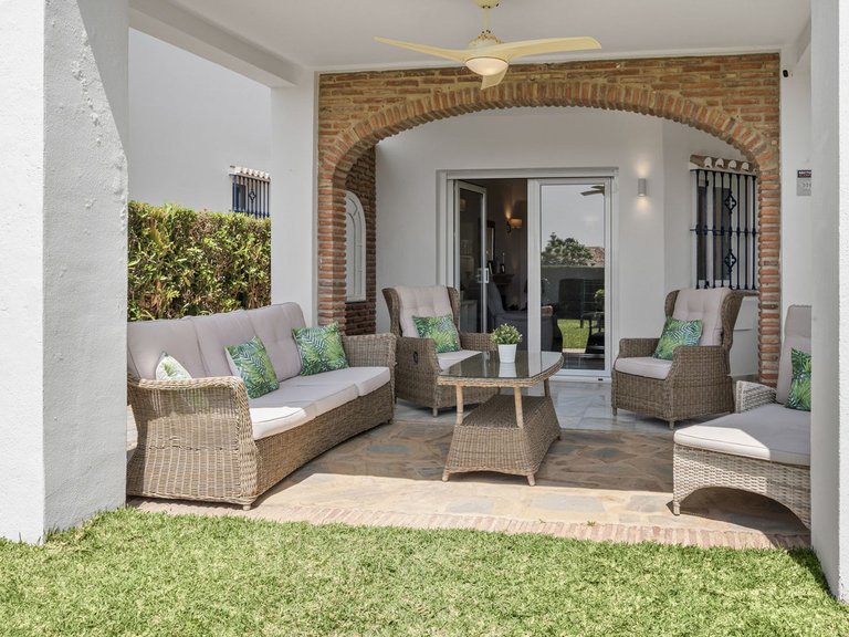 Villa for Sale in El Chaparral, Malaga 32
