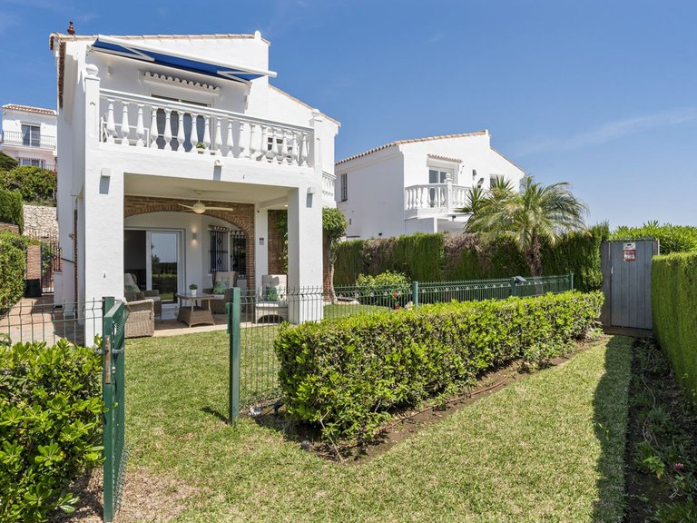 Villa for Sale in El Chaparral, Malaga 35
