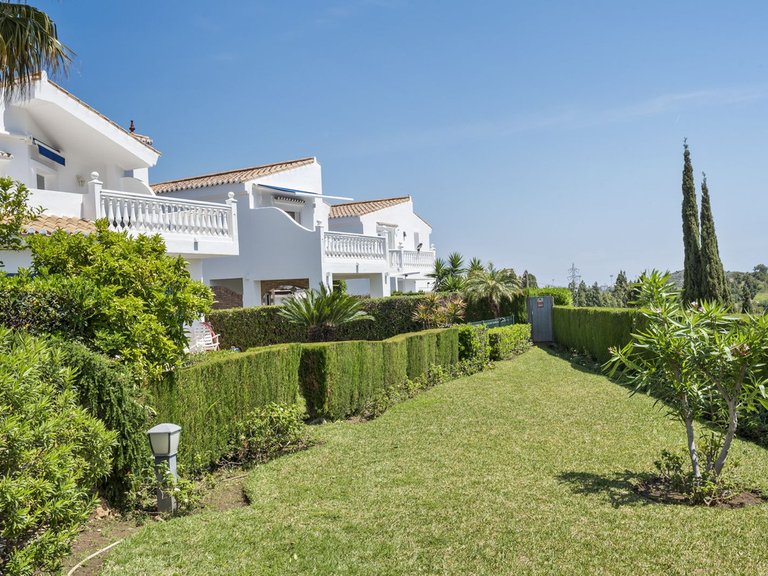 Villa for Sale in El Chaparral, Malaga 36