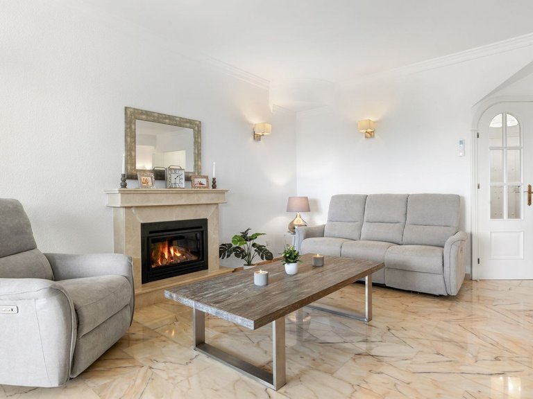 Villa for Sale in El Chaparral, Malaga 5