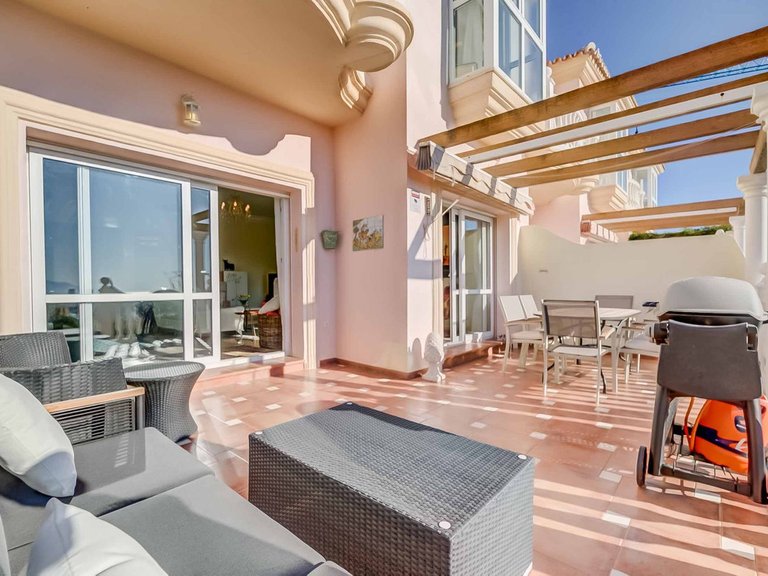 Villa for Sale in Artola, Malaga 15