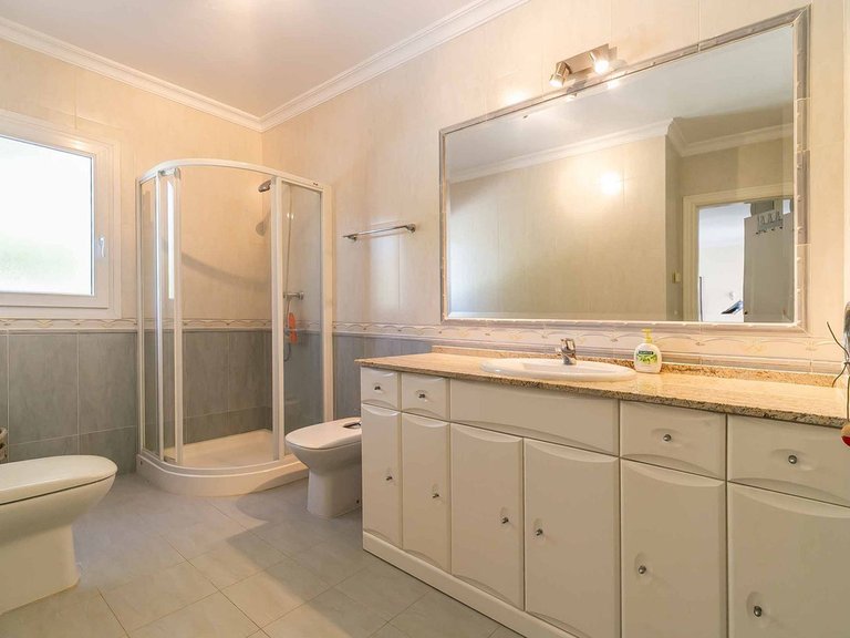 Villa for Sale in Artola, Malaga 32