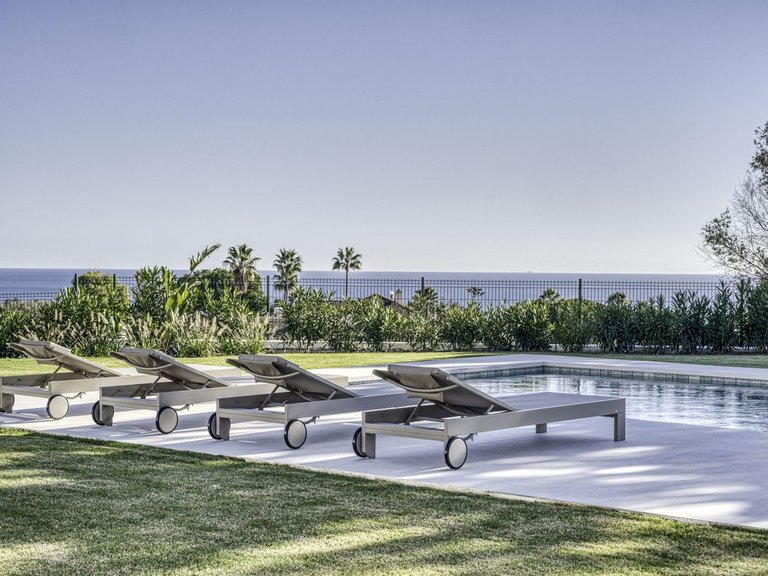 Villa for Sale in El Rosario, Malaga 1