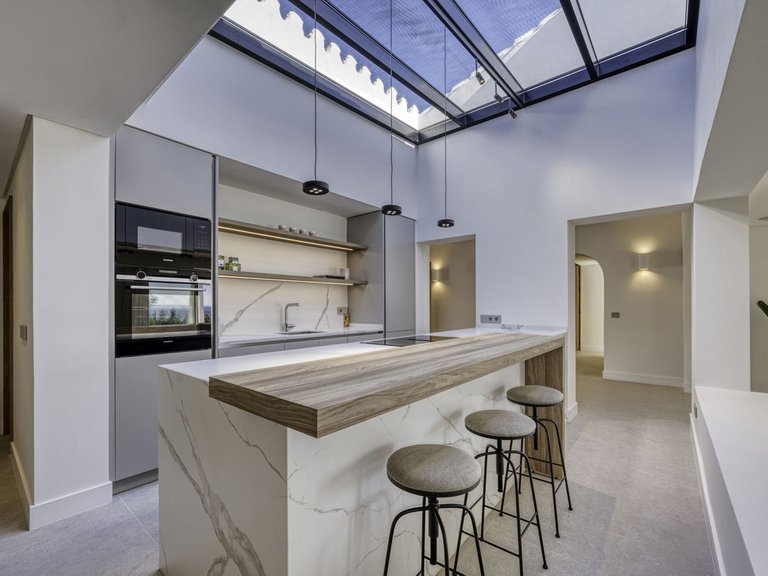 Villa for Sale in El Rosario, Malaga 13