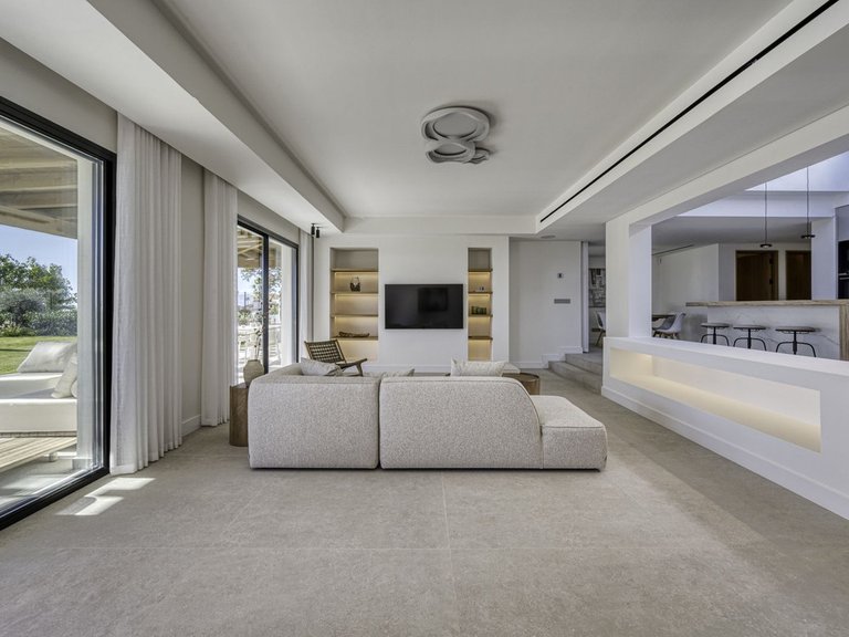 Villa for Sale in El Rosario, Malaga 21
