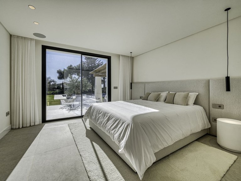 Villa for Sale in El Rosario, Malaga 30
