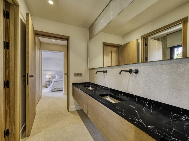 Villa for Sale in El Rosario, Malaga 41