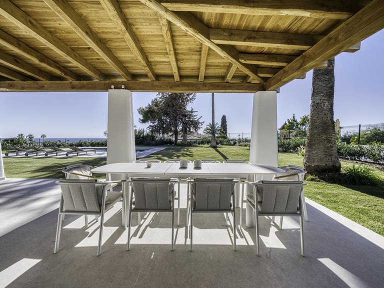 Villa for Sale in El Rosario, Malaga 8