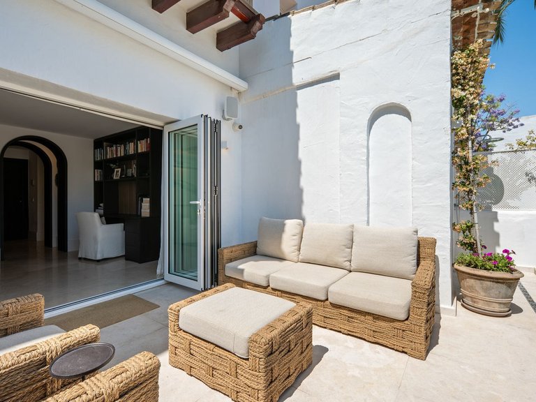 Apartment for Sale in The Golden Mile, Malaga 39