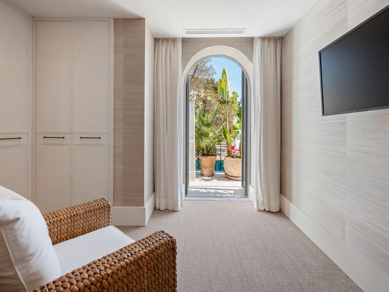 Apartment for Sale in The Golden Mile, Malaga 41
