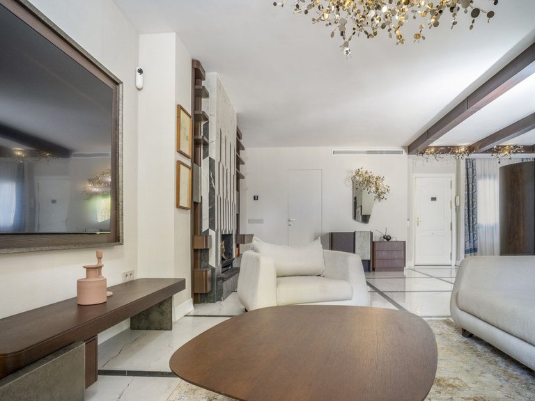 Apartment for Sale in Nueva Andalucía, Malaga 10