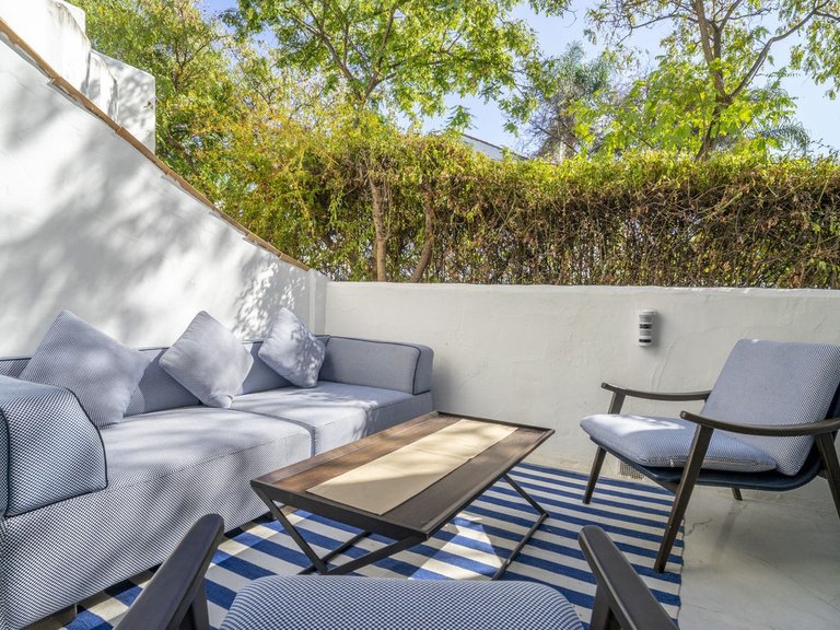 Apartment for Sale in Nueva Andalucía, Malaga 12