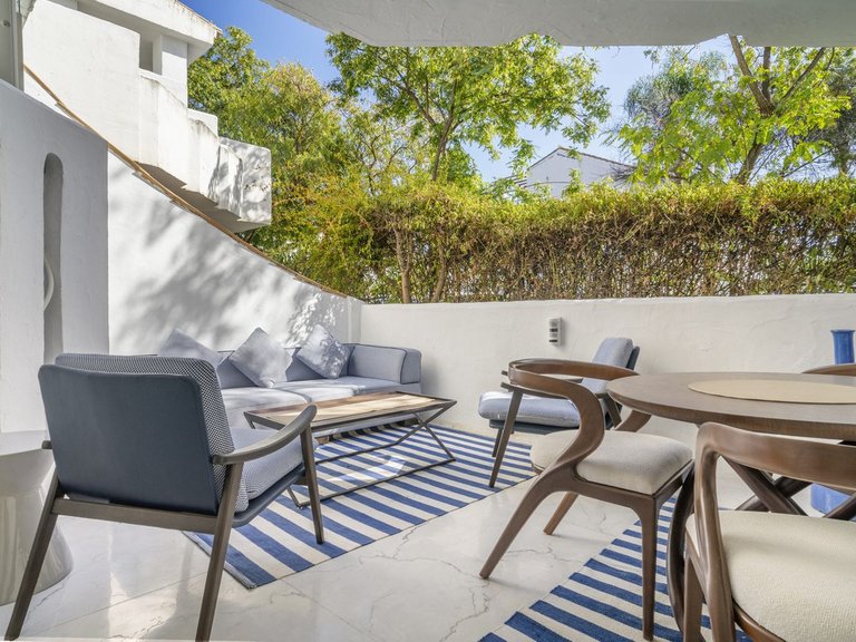 Apartment for Sale in Nueva Andalucía, Malaga 13