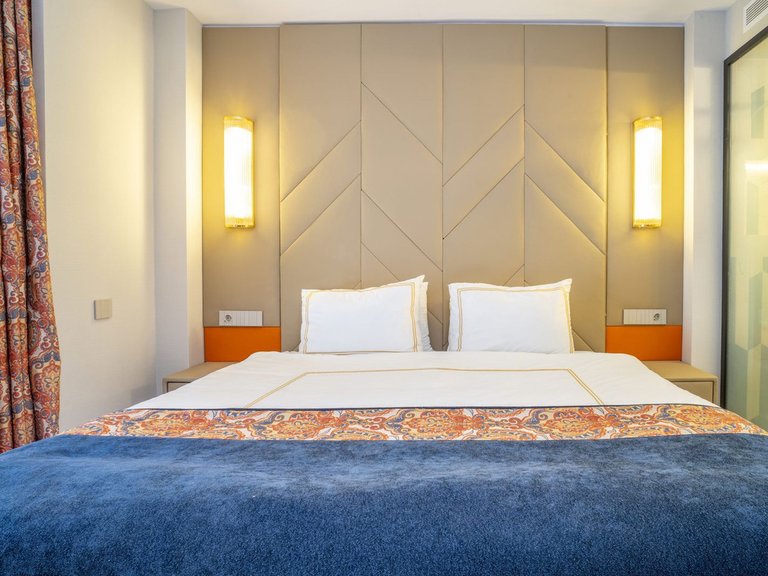 Apartment for Sale in Nueva Andalucía, Malaga 19
