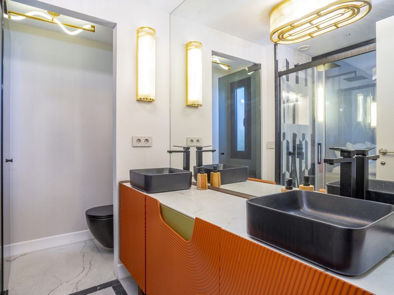 Apartment for Sale in Nueva Andalucía, Malaga 20