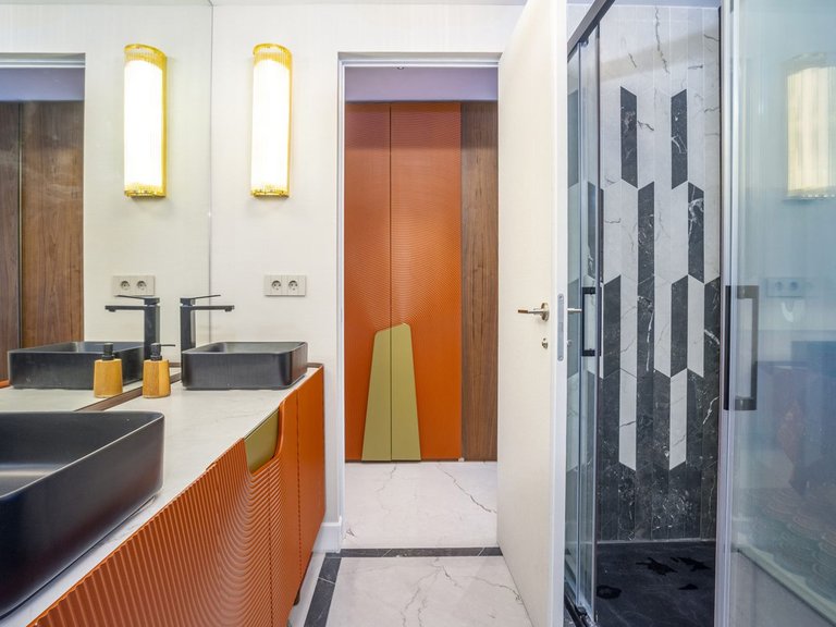 Apartment for Sale in Nueva Andalucía, Malaga 22