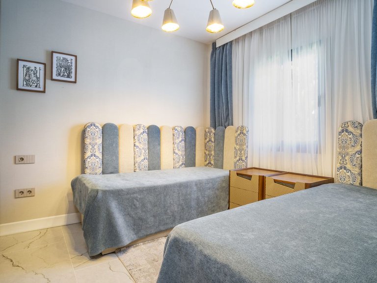 Apartment for Sale in Nueva Andalucía, Malaga 27