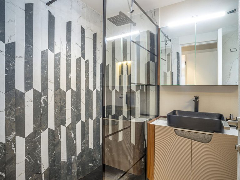 Apartment for Sale in Nueva Andalucía, Malaga 28
