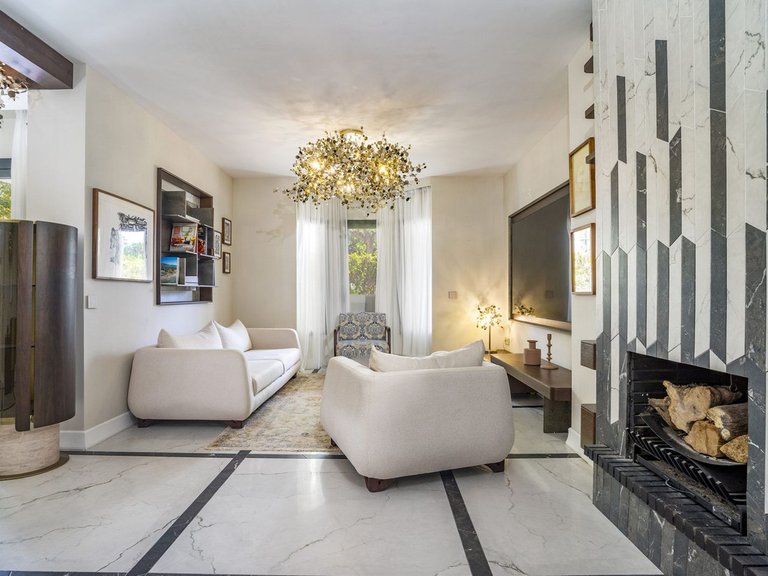 Apartment for Sale in Nueva Andalucía, Malaga 8