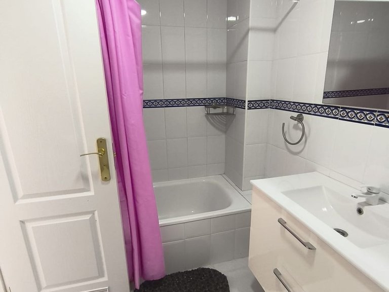Apartment for Sale in Doña Julia, Malaga 11