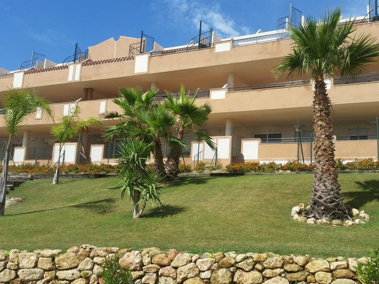 Apartment for Sale in Doña Julia, Malaga 2