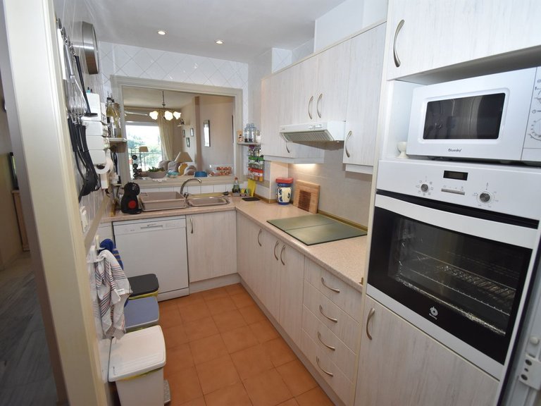 Apartment for Sale in Calahonda, Malaga 4