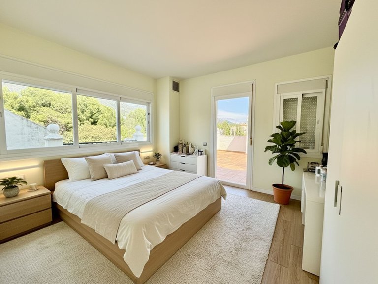 Apartment for Sale in Nagüeles, Malaga 36
