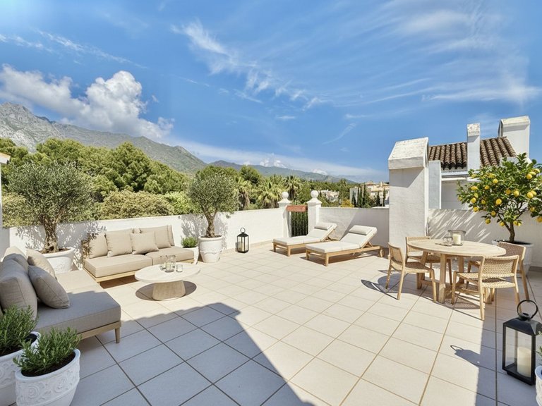 Apartment for Sale in Nagüeles, Malaga 38